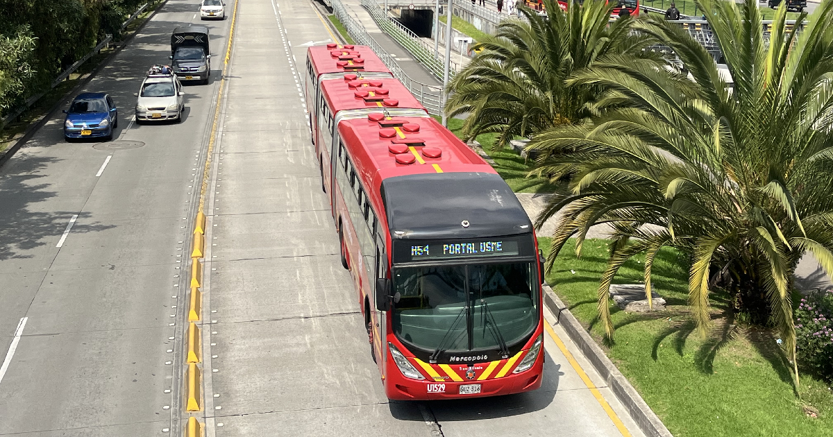 市の基金を運用した財務面の工夫、トランスミレニオ社（コロンビア）